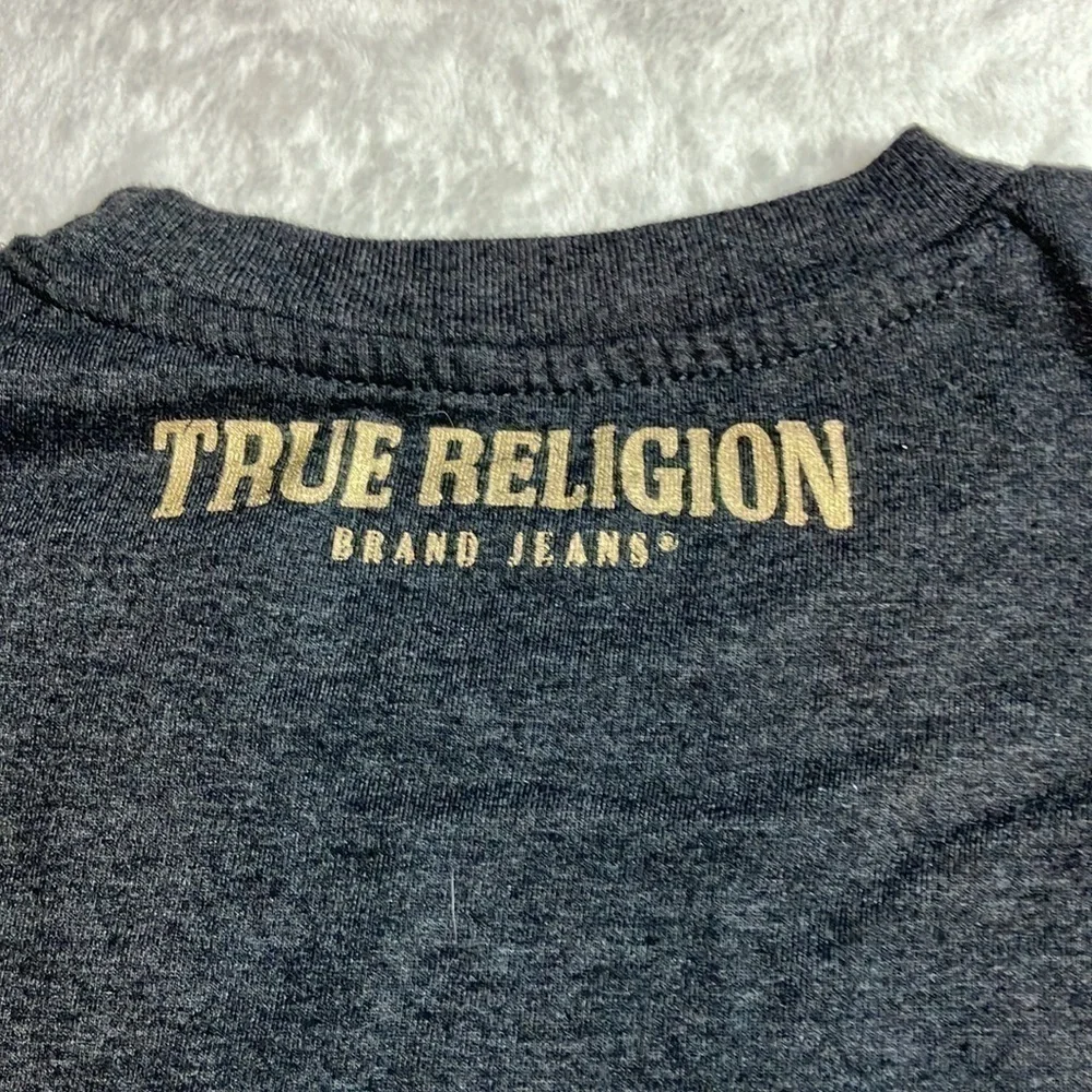True Religion Men’s T-shirt Gray Gold size medium